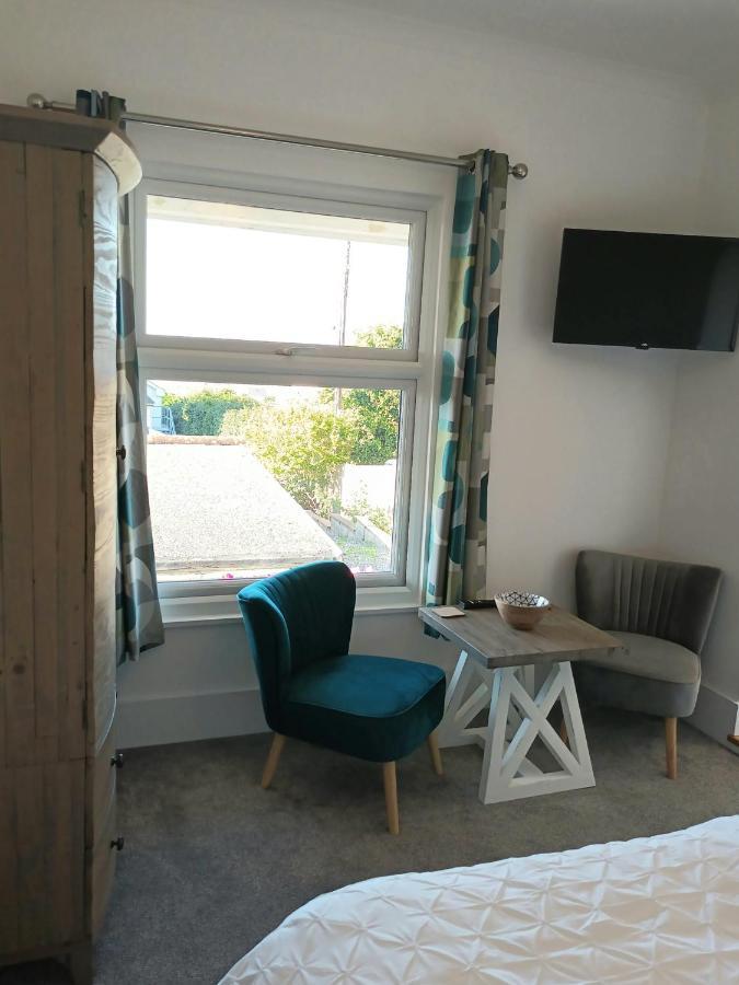 Contemporary One Bed Studio. Sea Views And Parking Westward Ho!  Ngoại thất bức ảnh