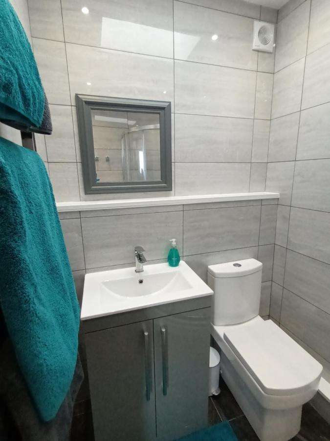Contemporary One Bed Studio. Sea Views And Parking Westward Ho!  Ngoại thất bức ảnh