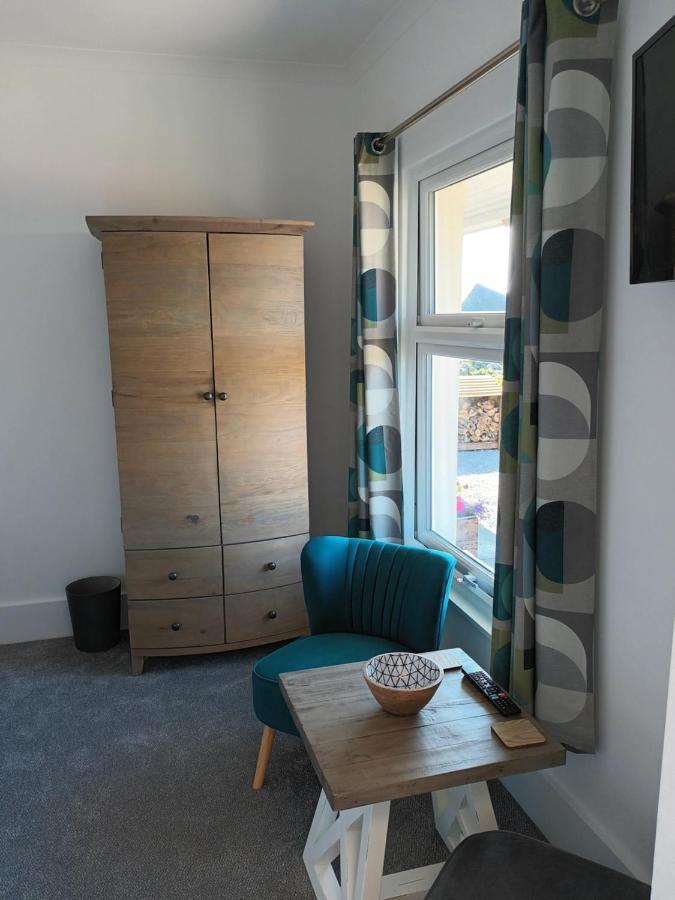 Contemporary One Bed Studio. Sea Views And Parking Westward Ho!  Ngoại thất bức ảnh