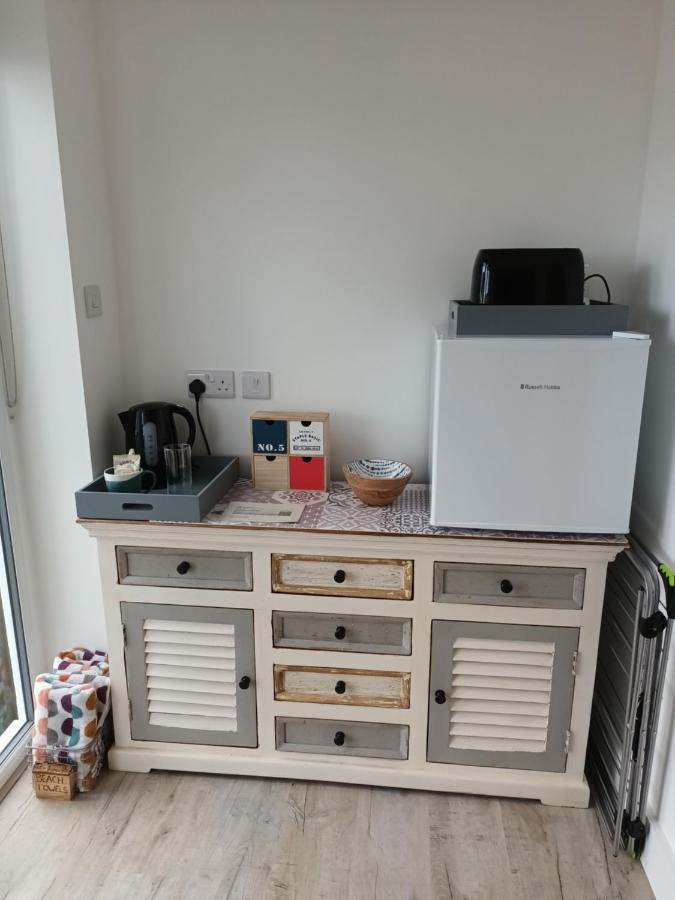 Contemporary One Bed Studio. Sea Views And Parking Westward Ho!  Ngoại thất bức ảnh